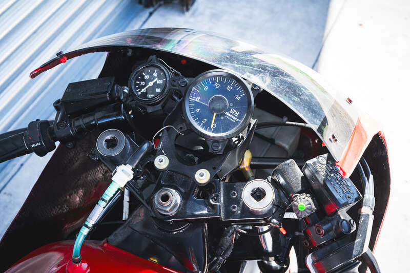 Used Kawasaki GPX750R SUPERBIKE for sale - 78481752: Photo 9