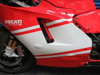 Used Ducati DESMOSEDICI TEAM VERSION 2008 for sale - bike-78935996: Photo