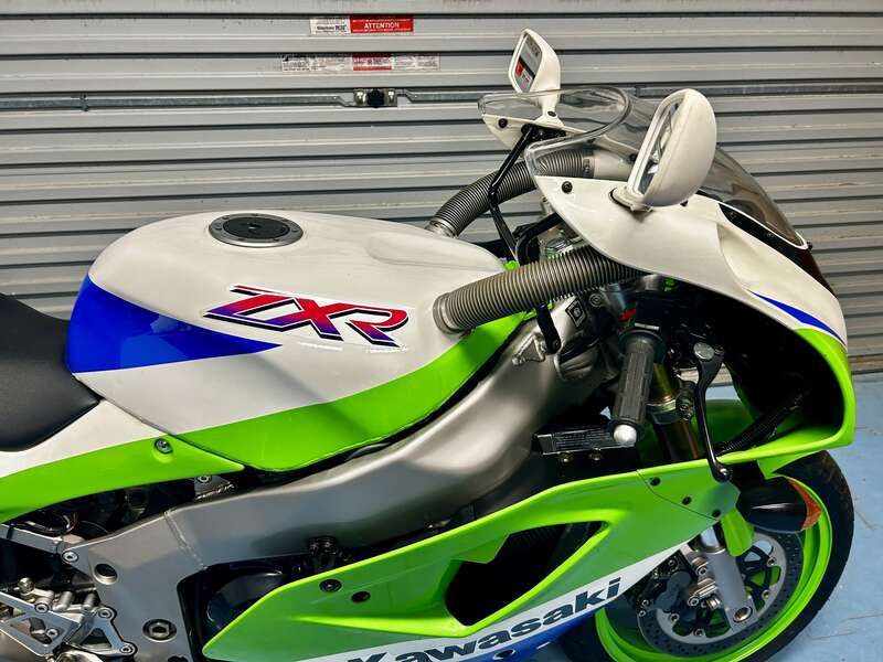 Kawasaki ZXR