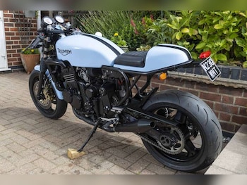 Used Triumph DAYTONA 900 CAFE RACER 1996 for sale - bike-78855789: Photo