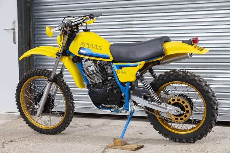 Suzuki DR400