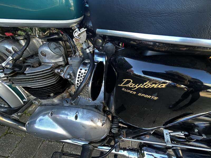 Triumph T100R DAYTONA