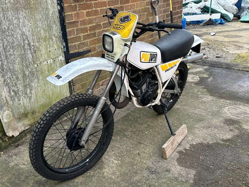 Yamaha DT175
