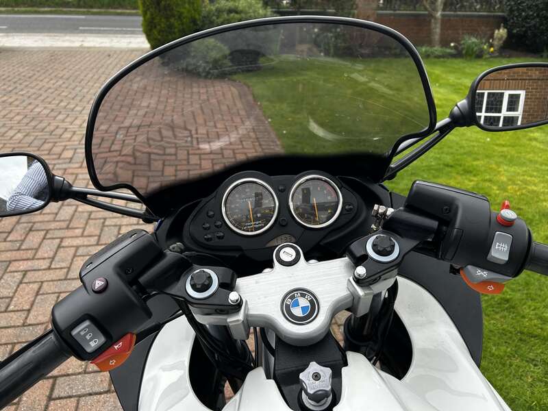 BMW R1100