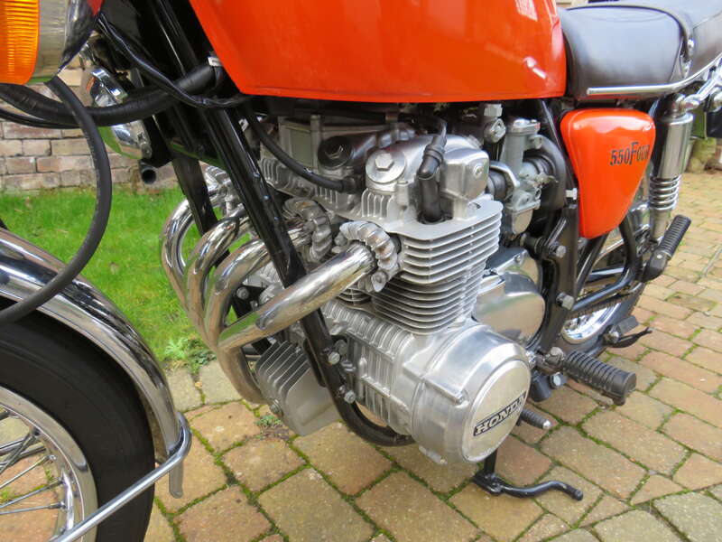 Honda CB550F SUPER SPORT