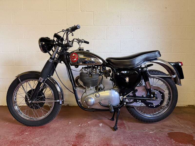 BSA DBD34 GOLD STAR