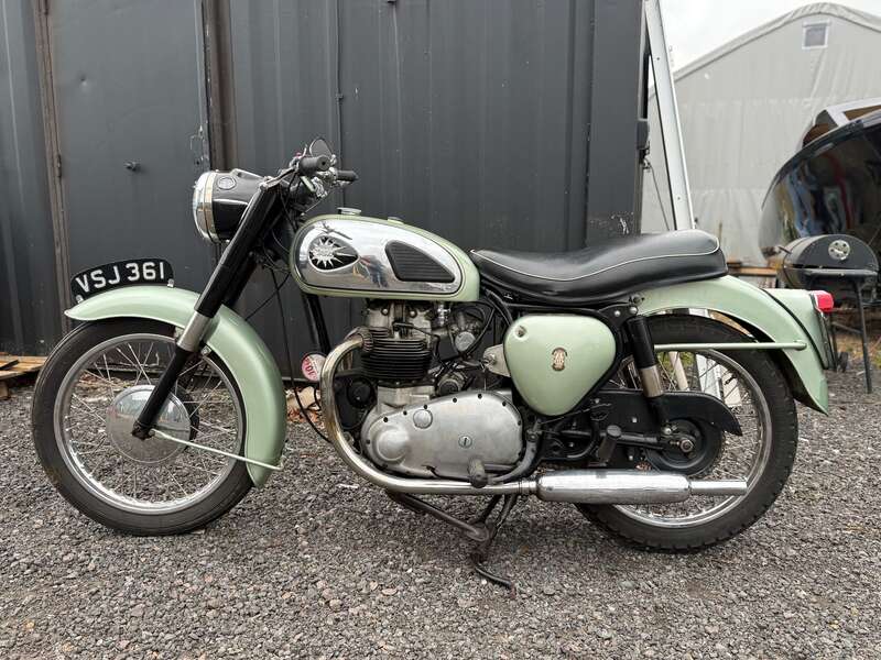 BSA A7 SHOOTING STAR