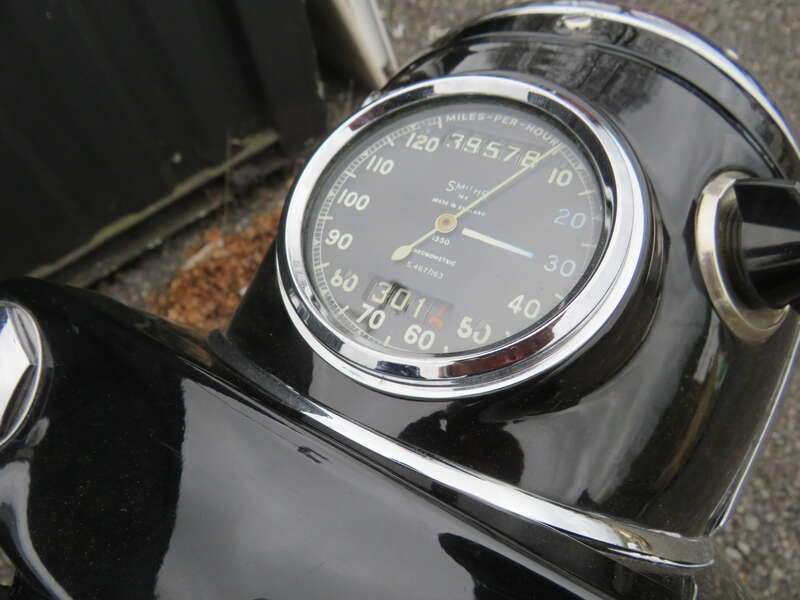 BSA A10 GOLDEN FLASH