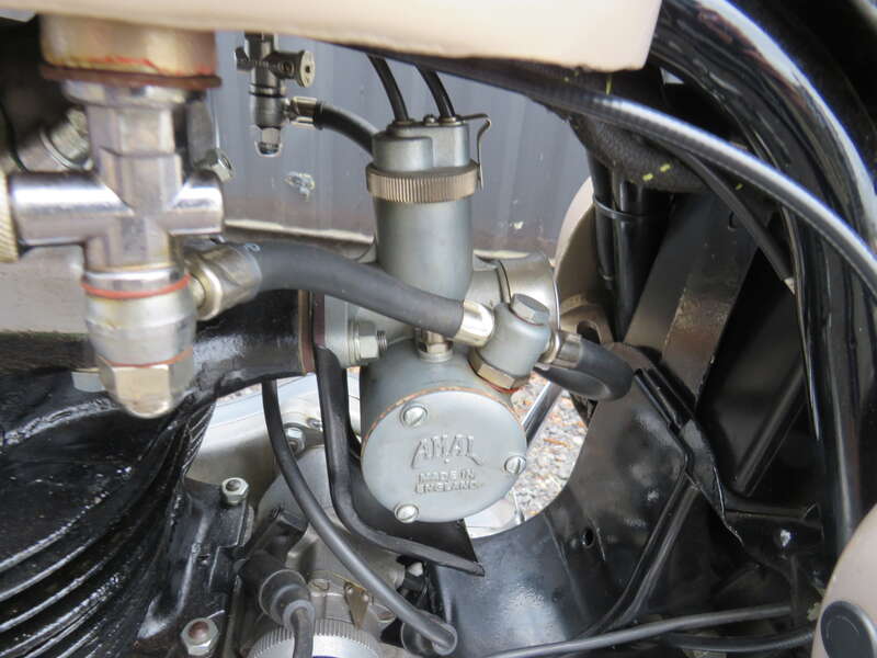 BSA A10 GOLDEN FLASH