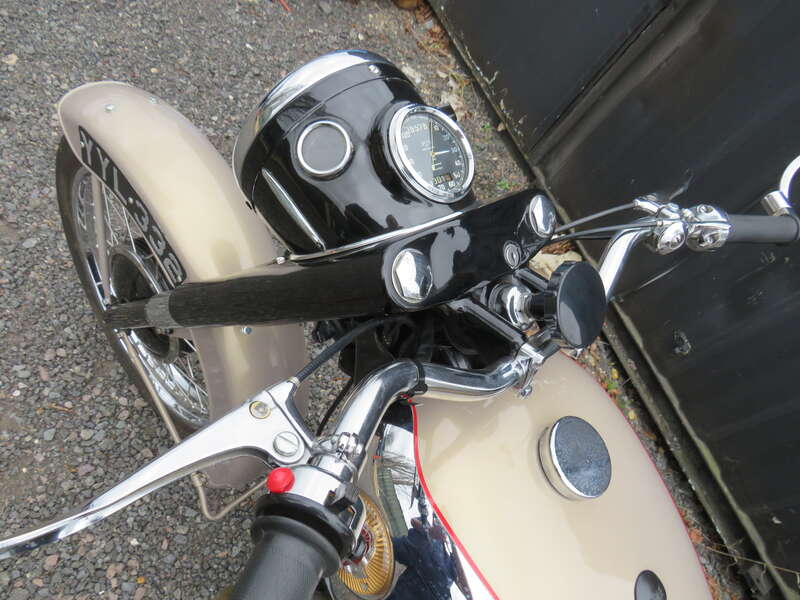 BSA A10 GOLDEN FLASH