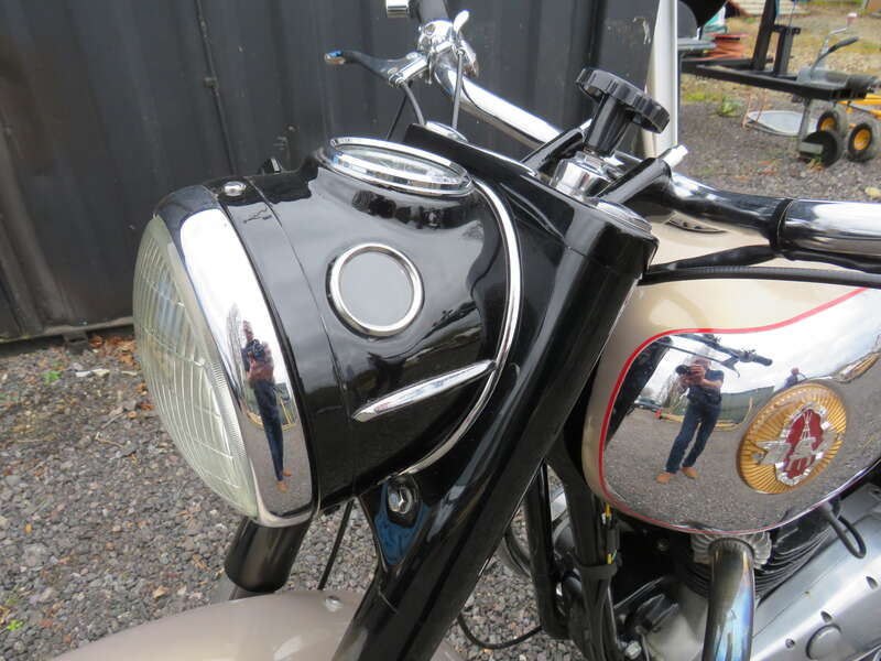 BSA A10 GOLDEN FLASH