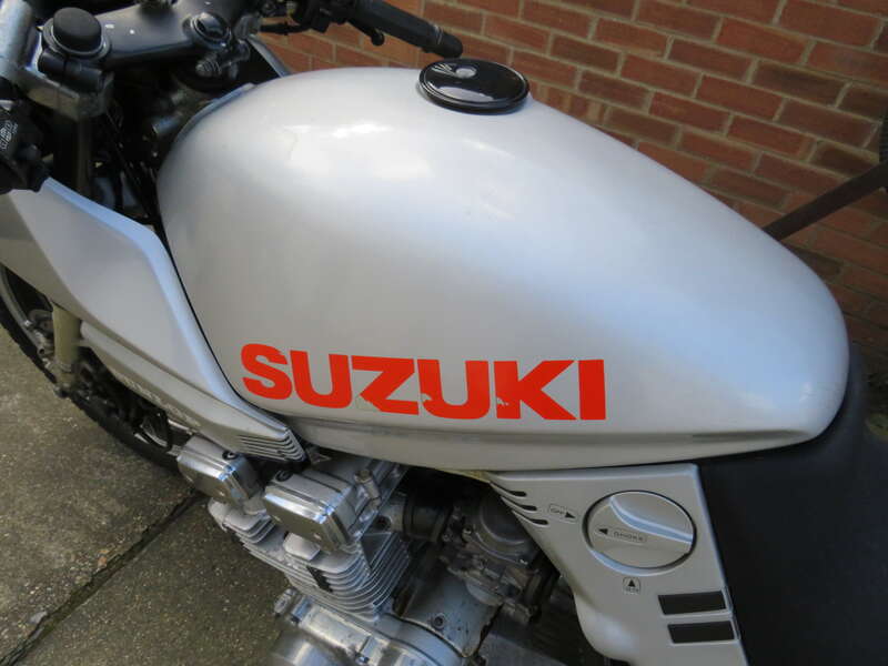 Suzuki GSX1100SZ KATANA