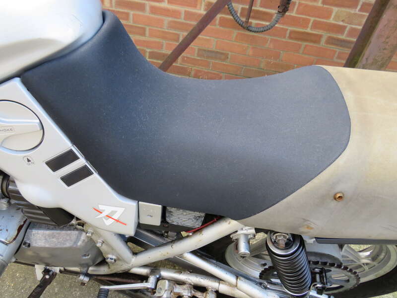 Suzuki GSX1100SZ KATANA