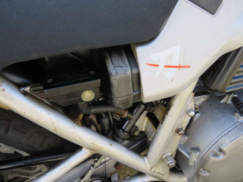 Suzuki GSX1100SZ KATANA