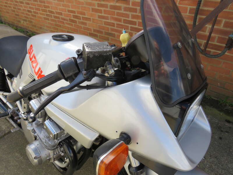 Suzuki GSX1100SZ KATANA