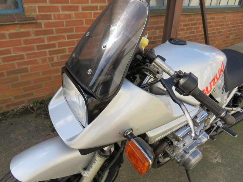 Suzuki GSX1100SZ KATANA