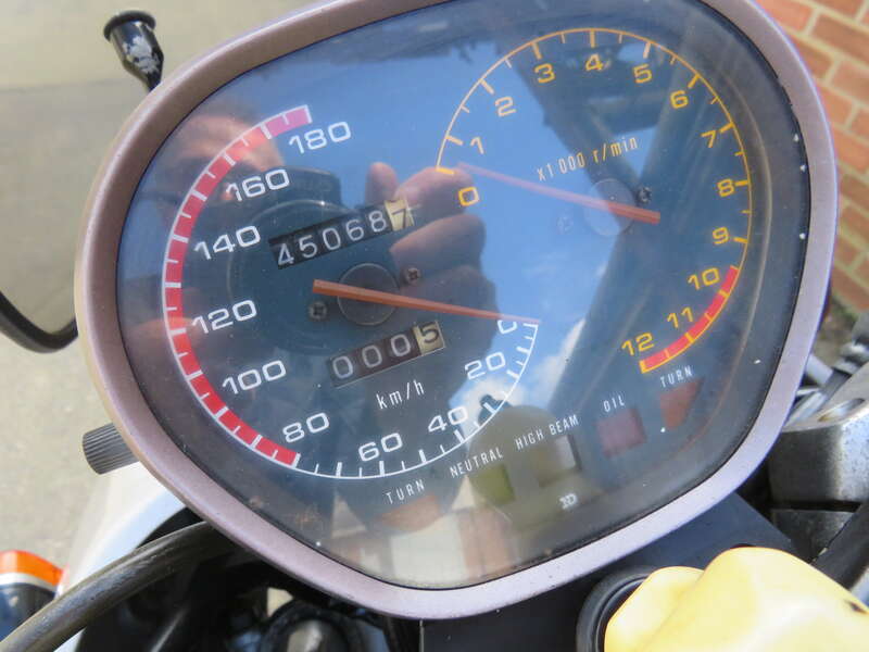 Suzuki GSX1100SZ KATANA