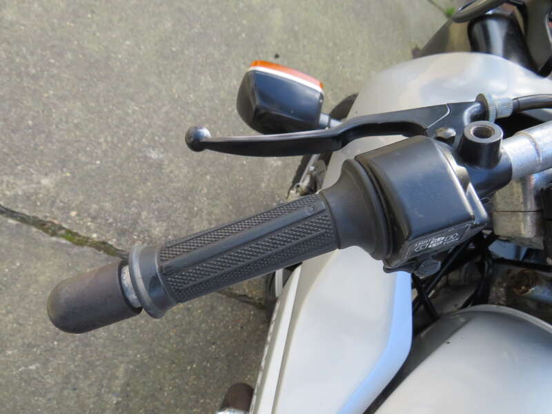 Suzuki GSX1100SZ KATANA