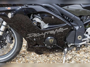 Used Triumph SPEED 2007 for sale - bike-77799503: Photo