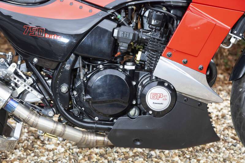 KAWASAKI ZX750E ZX750 E-1