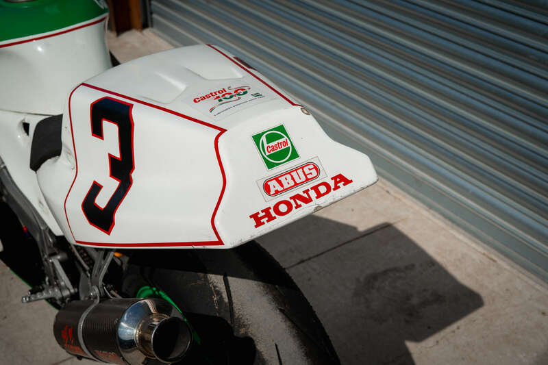 Used Honda VFR750R TYPE RC30 for sale - 78376705: Photo 24