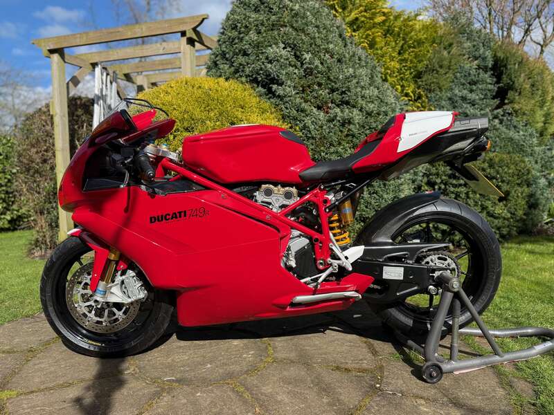 Ducati 749R