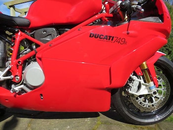 Used Ducati 749R 2005 for sale - bike-78073572: Photo