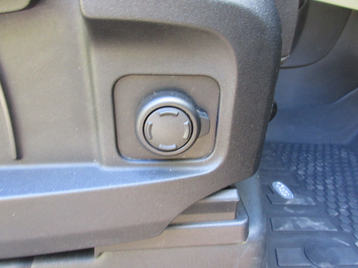 Used Land Rover Defender 2023 for sale - 78150031: Photo 12