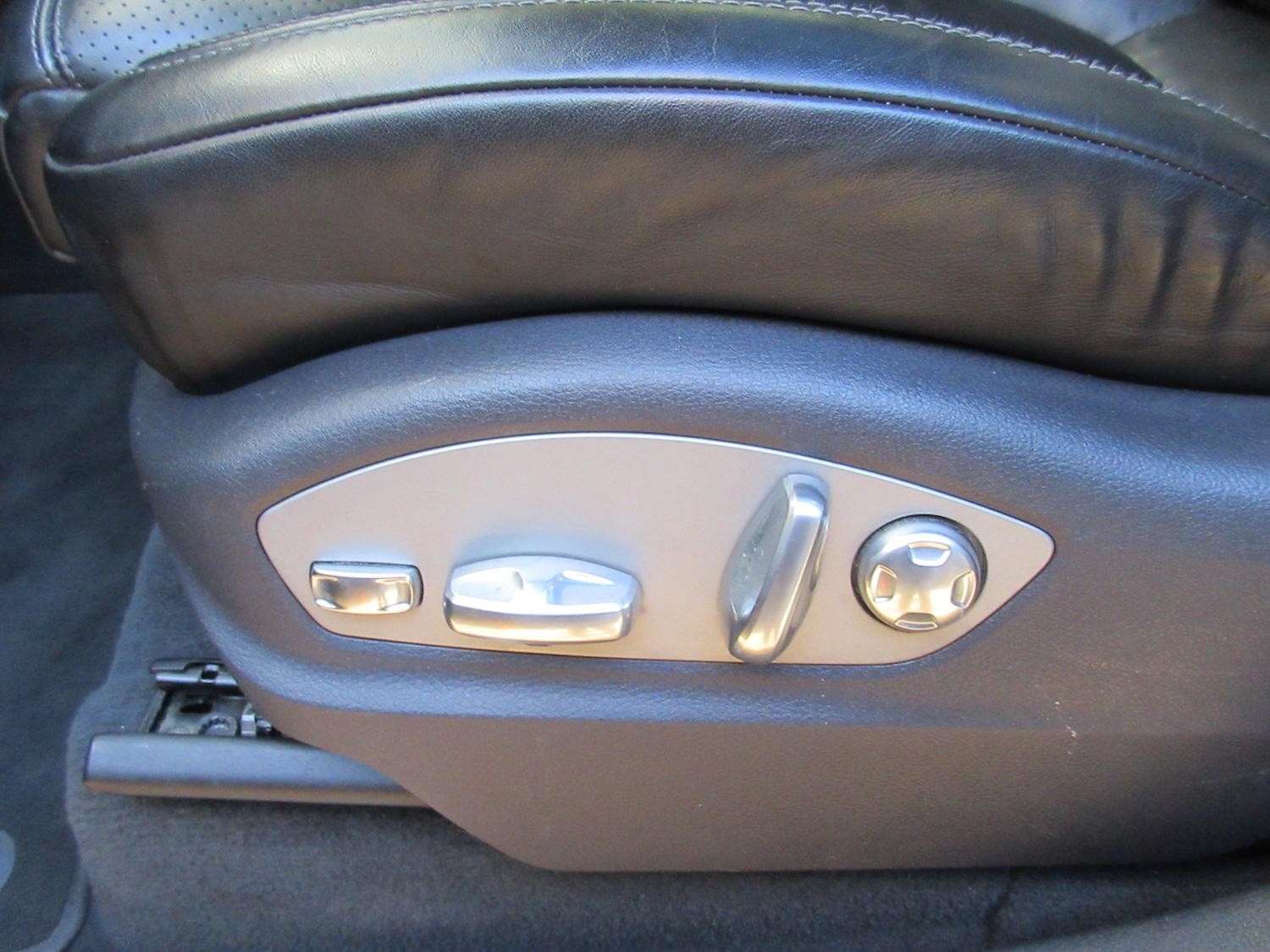 Used Porsche Cayenne 2014 for sale - 76437127: Photo 18