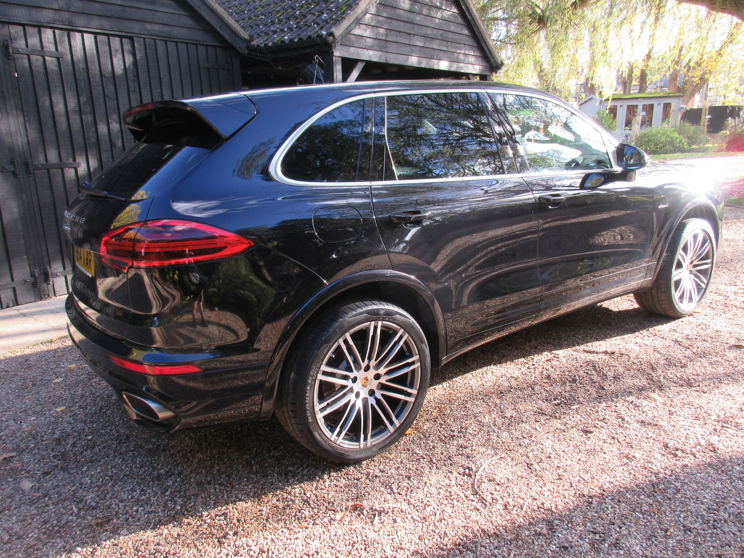 Used Porsche Cayenne 2014 for sale - 76437127: Photo 2