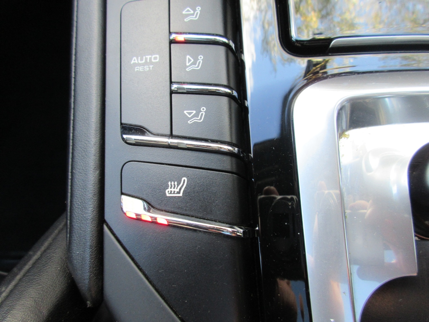 Used Porsche Cayenne 2014 for sale - 76437127: Photo 23