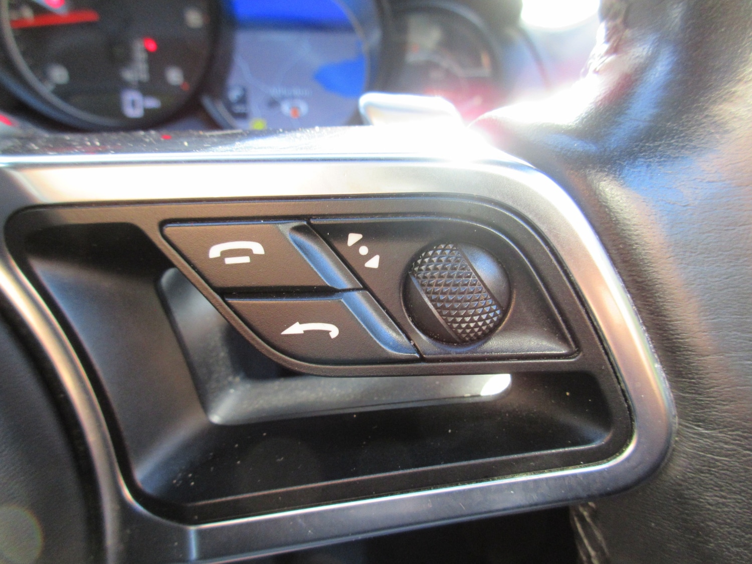 Used Porsche Cayenne 2014 for sale - 76437127: Photo 32