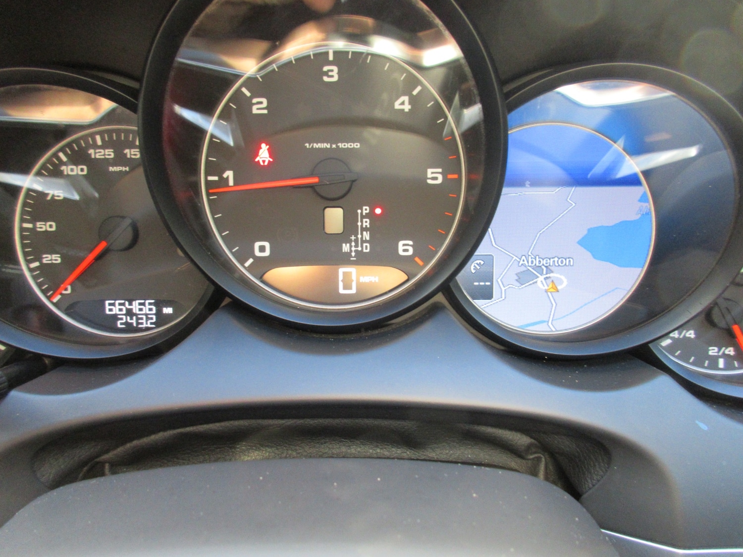 Used Porsche Cayenne 2014 for sale - 76437127: Photo 40