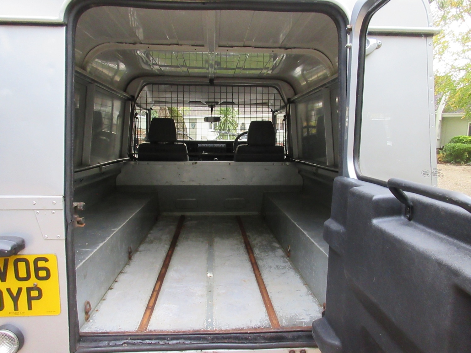 Used Land Rover Defender 2006 for sale - 76461929: Photo 11