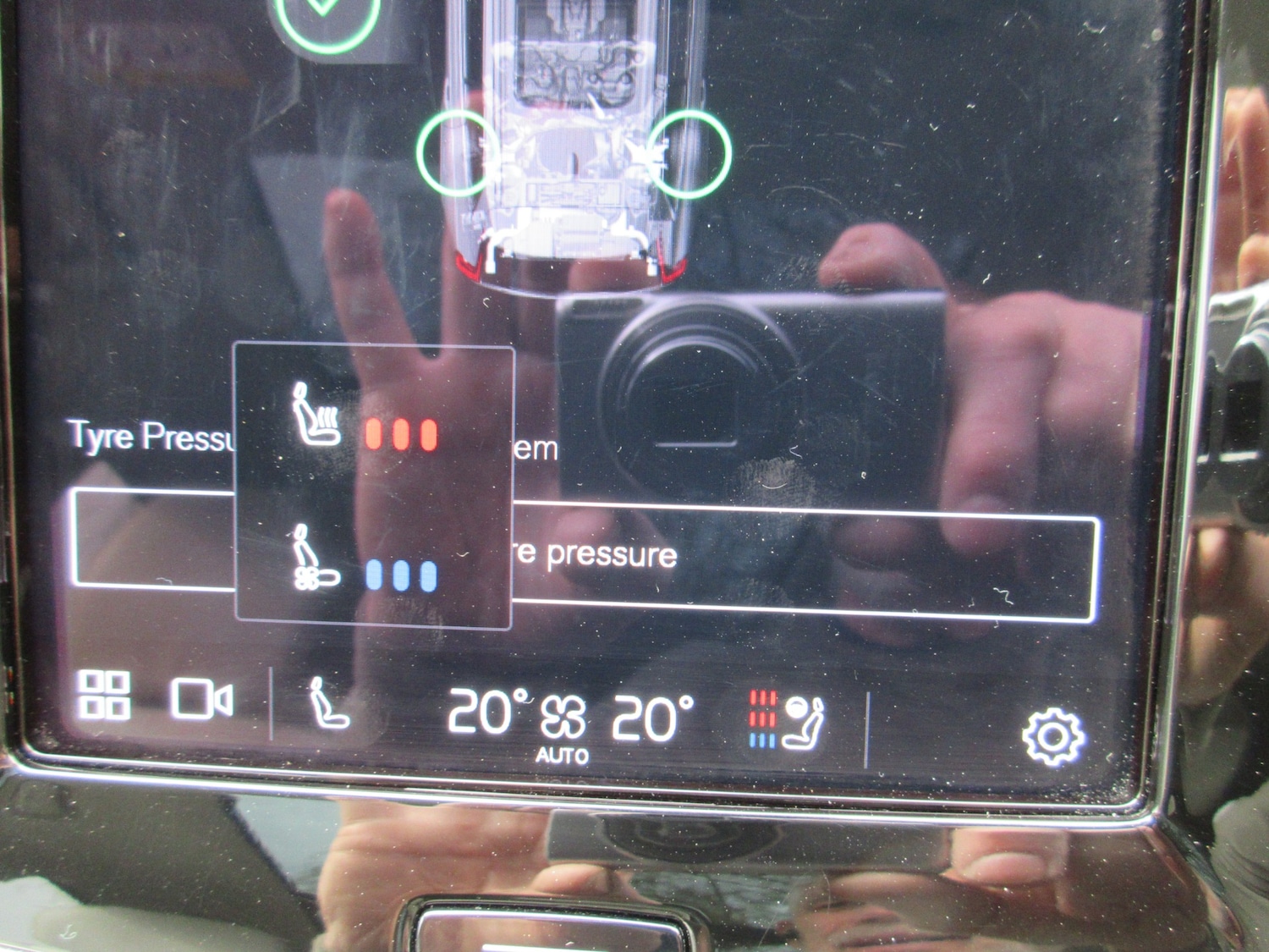 Used Volvo XC90 2023 for sale - 77829310: Photo 40