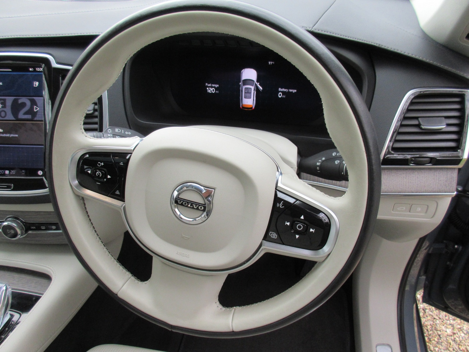 Used Volvo XC90 2023 for sale - 77829310: Photo 56