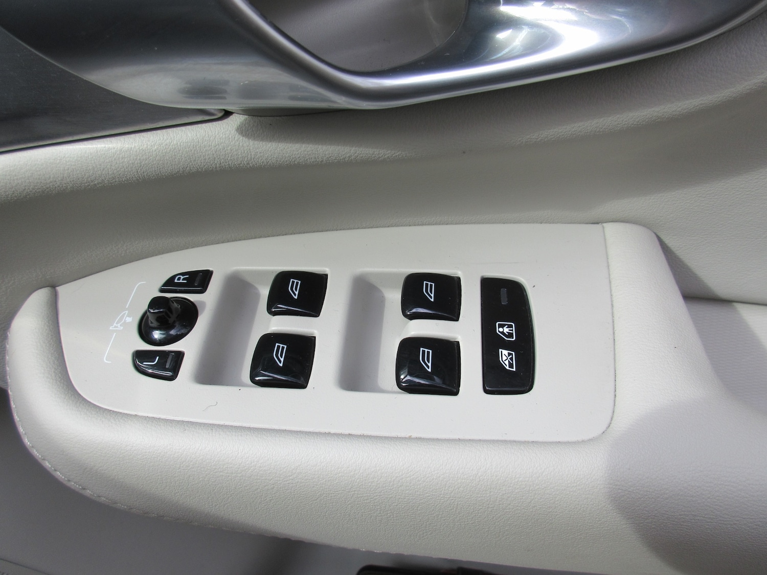 Used Volvo XC90 2023 for sale - 77829310: Photo 61