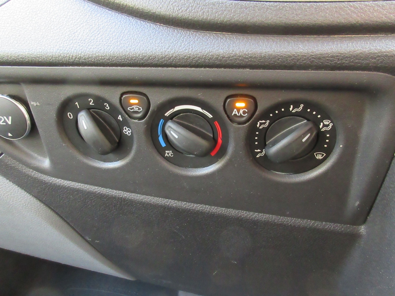 Used Ford Transit 2015 for sale - 78038487: Photo 17