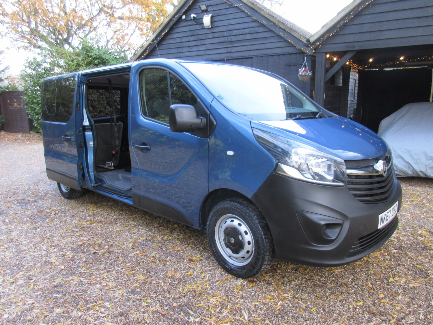 Used Vauxhall Vivaro 2017 for sale - 76859150: Photo 10