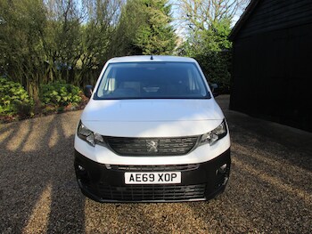 Used Peugeot Partner 2019 for sale - 77225329: Photo