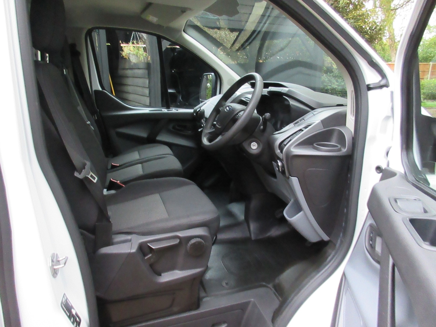Used Ford Transit Custom 2017 for sale - 76273204: Photo 14