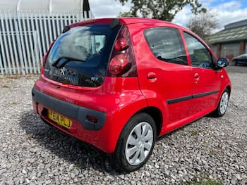 Used Peugeot 107 2014 for sale - 79754422: Photo