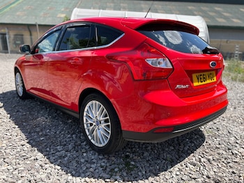 Used Ford Focus 2011 for sale - 75342879: Photo