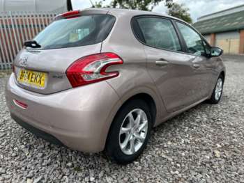Used Peugeot 208 2014 for sale - 74923635: Photo