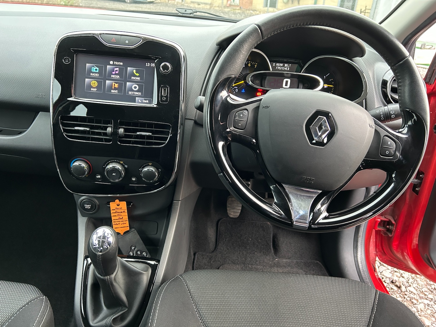 Used Renault Clio 2014 for sale - 77381321: Photo 6