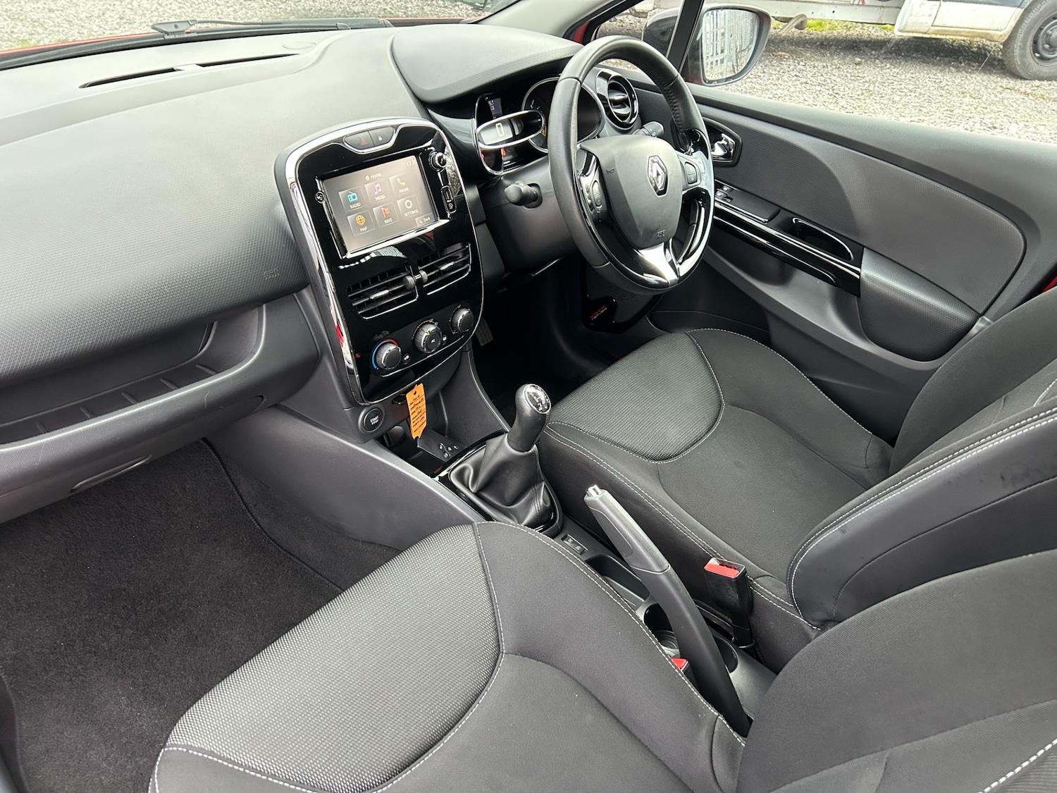 Used Renault Clio 2014 for sale - 77381321: Photo 8