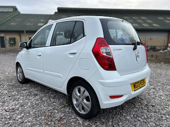 Used Hyundai i10 2013 for sale - 77601983: Photo
