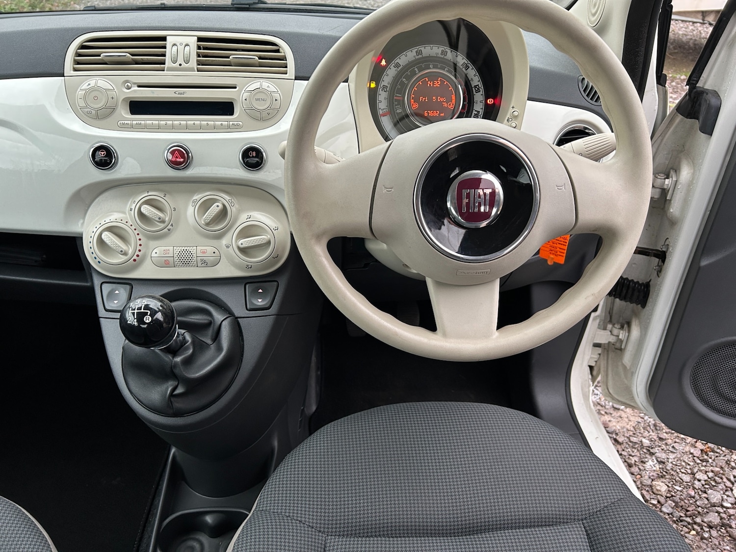 Used Fiat 500 2015 for sale - 76835939: Photo 6
