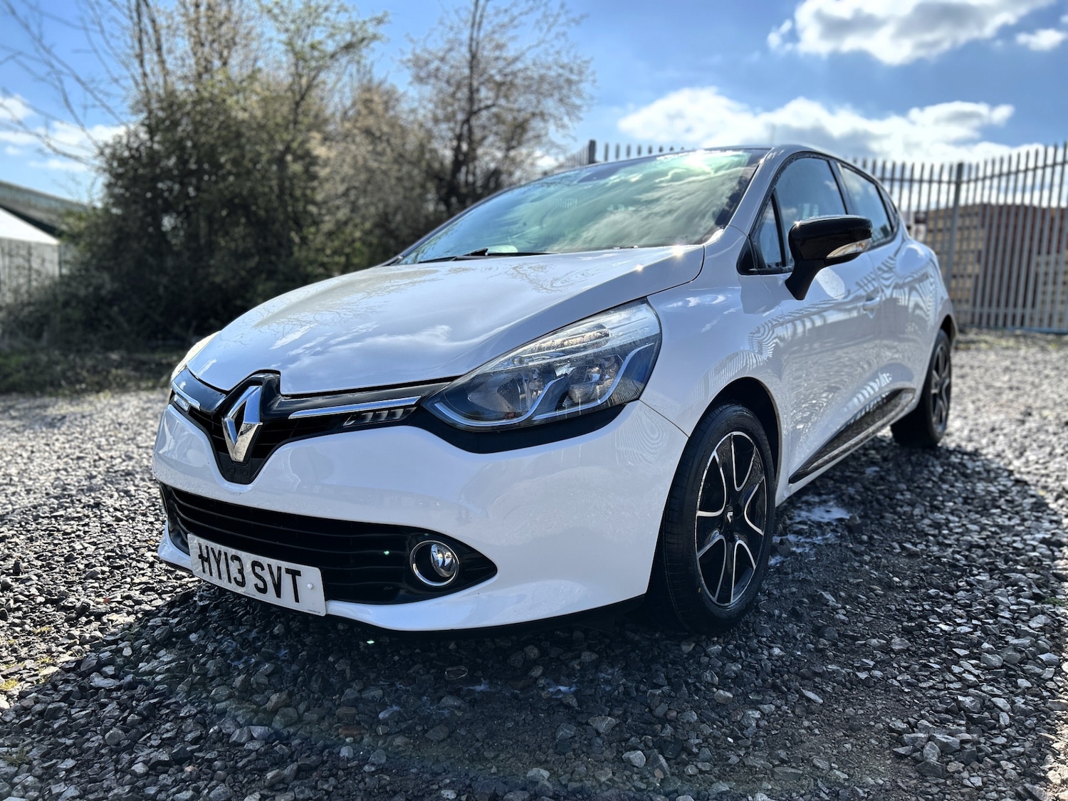 Used Renault Clio 2013 for sale - 78121391: Photo 2
