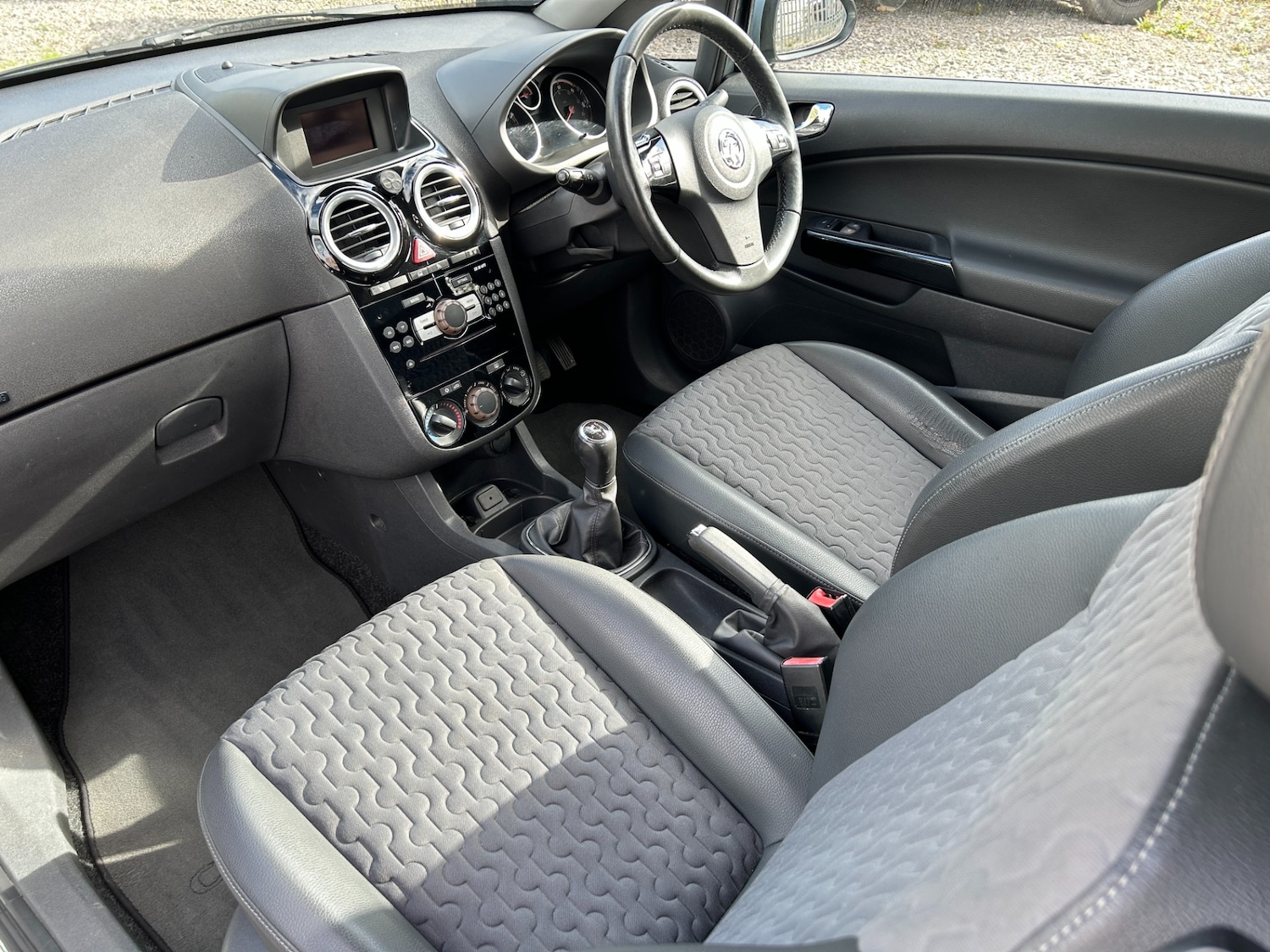 Used Vauxhall Corsa 2013 for sale - 76366755: Photo 8